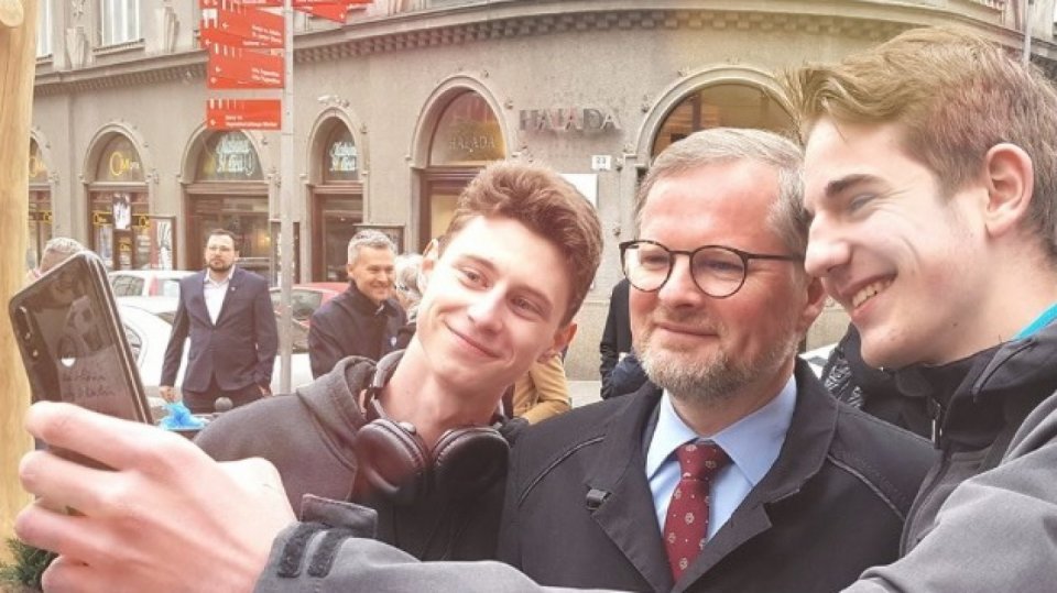 Petr Fiala s podporovateli
